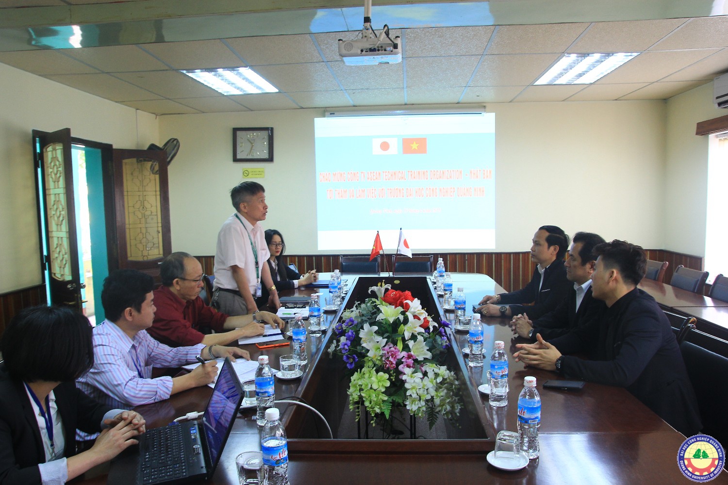 Công ty Asean Nhật Bản tới thăm và làm việc với nhà trường