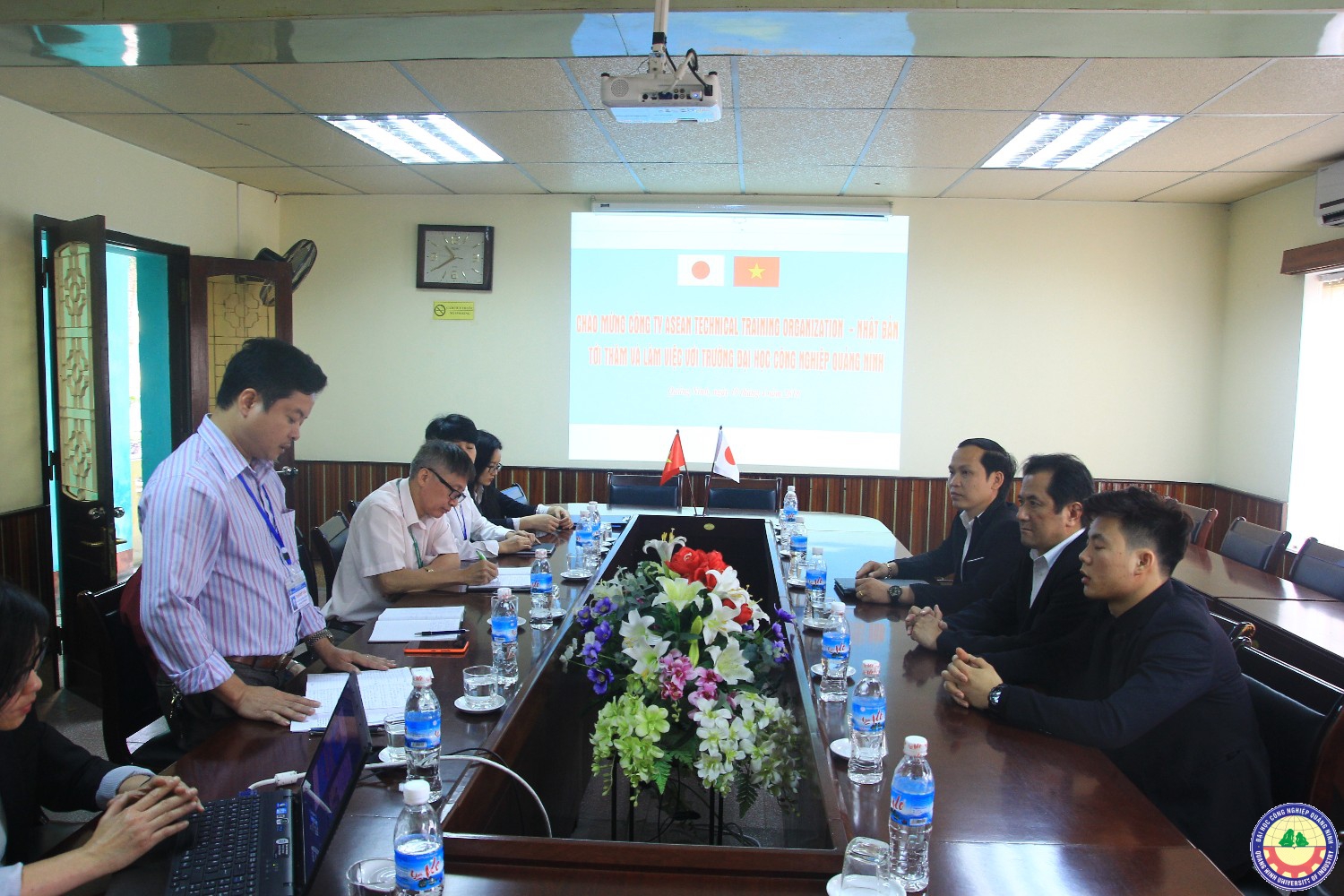 Công ty Asean Nhật Bản tới thăm và làm việc với nhà trường