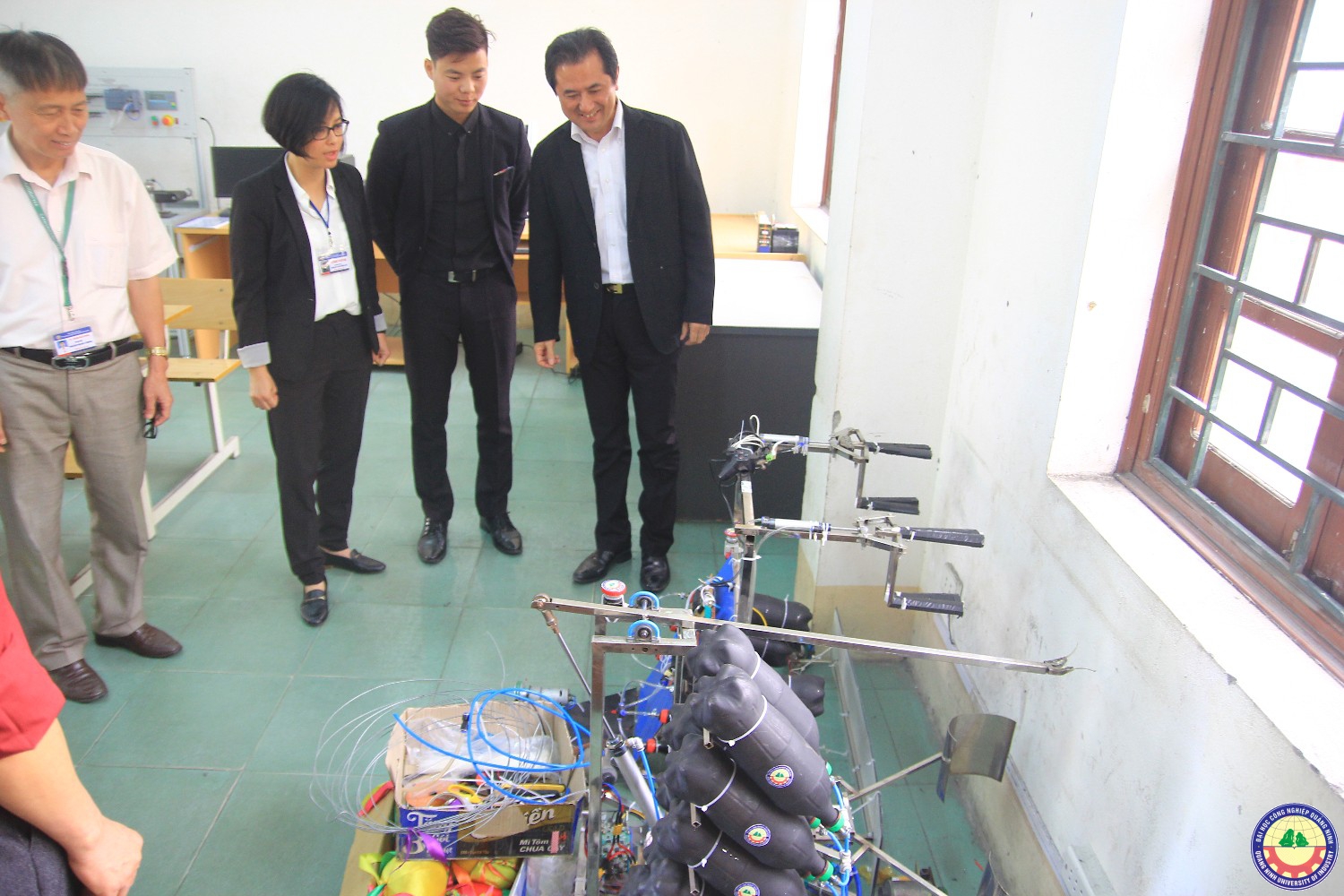 Công ty Asean Nhật Bản tới thăm và làm việc với nhà trường