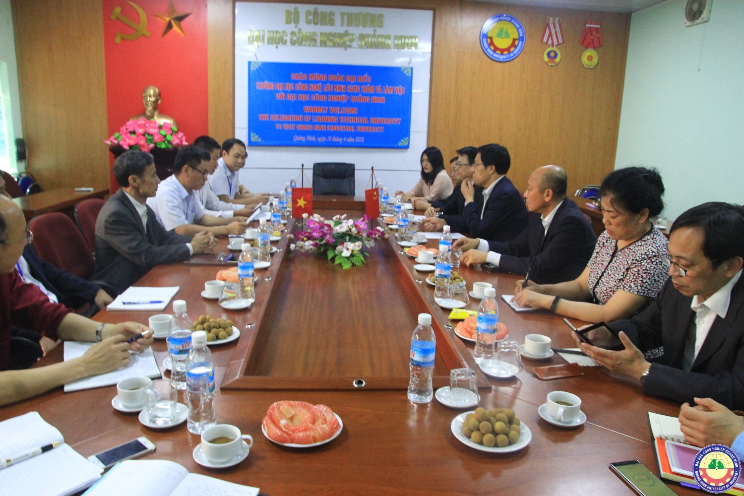 Đoàn đại biểu Đại học Công nghệ Liêu Ninh Trung Quốc sang thăm và làm việc với trường ta