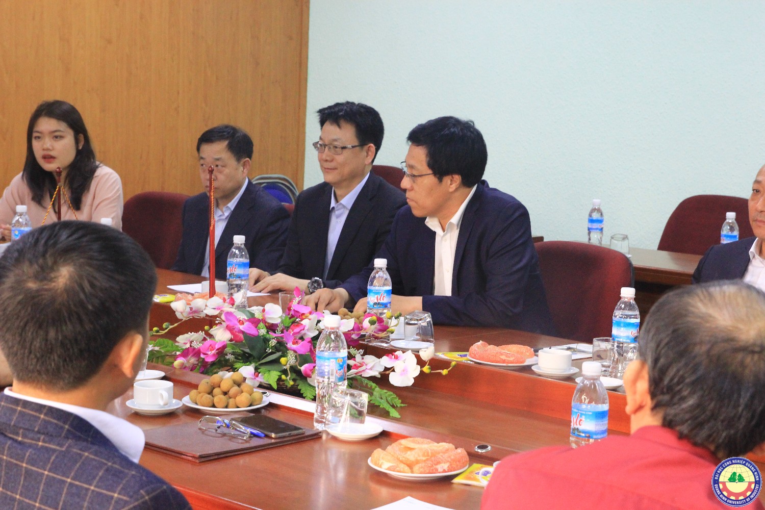 Đoàn đại biểu Đại học Công nghệ Liêu Ninh Trung Quốc sang thăm và làm việc với trường ta