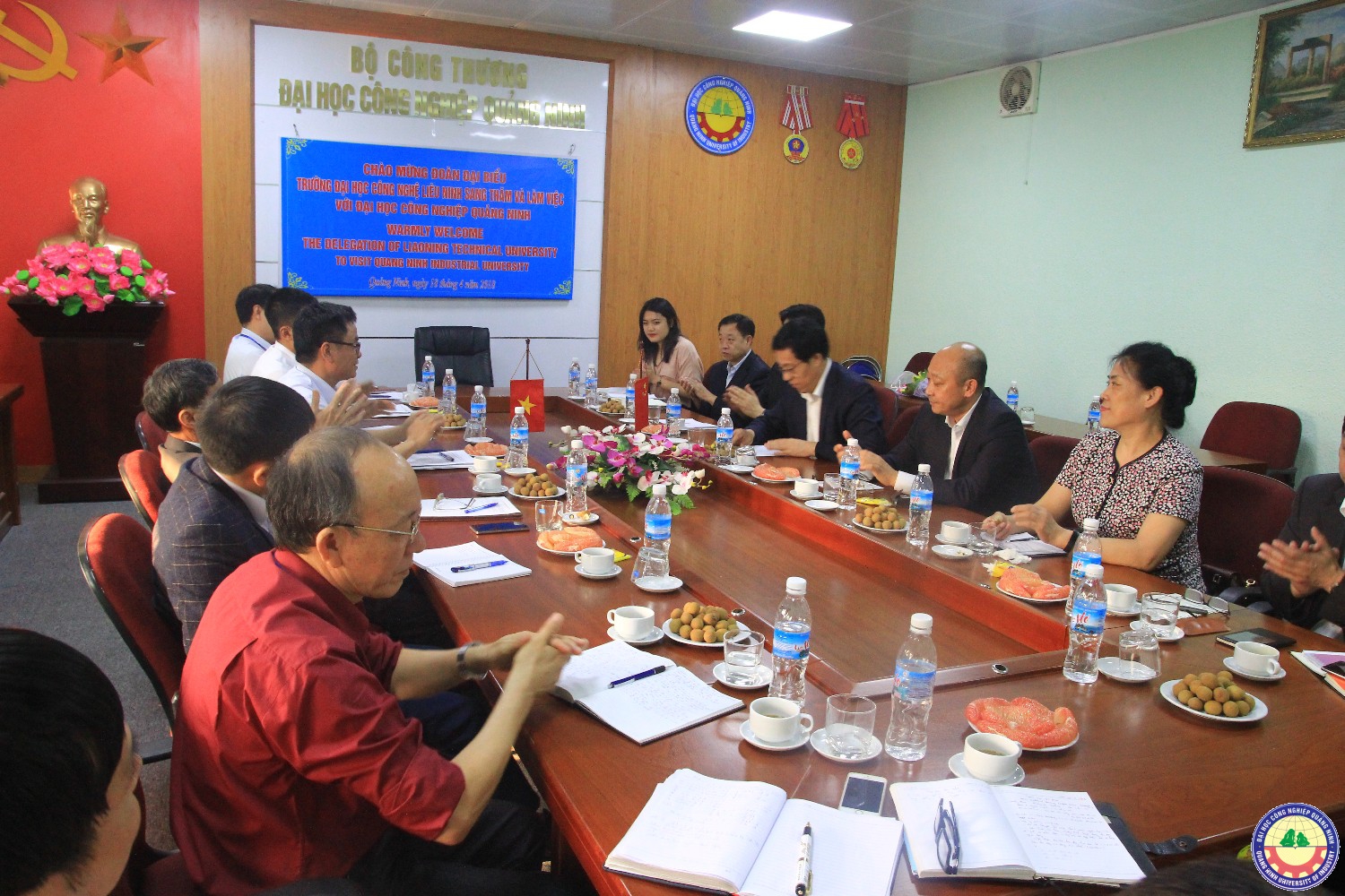 Đoàn đại biểu Đại học Công nghệ Liêu Ninh Trung Quốc sang thăm và làm việc với trường ta