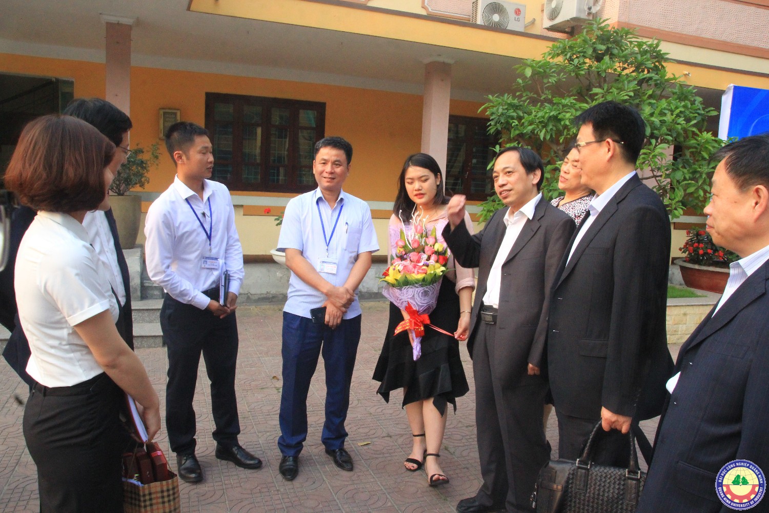 Đoàn đại biểu Đại học Công nghệ Liêu Ninh Trung Quốc sang thăm và làm việc với trường ta