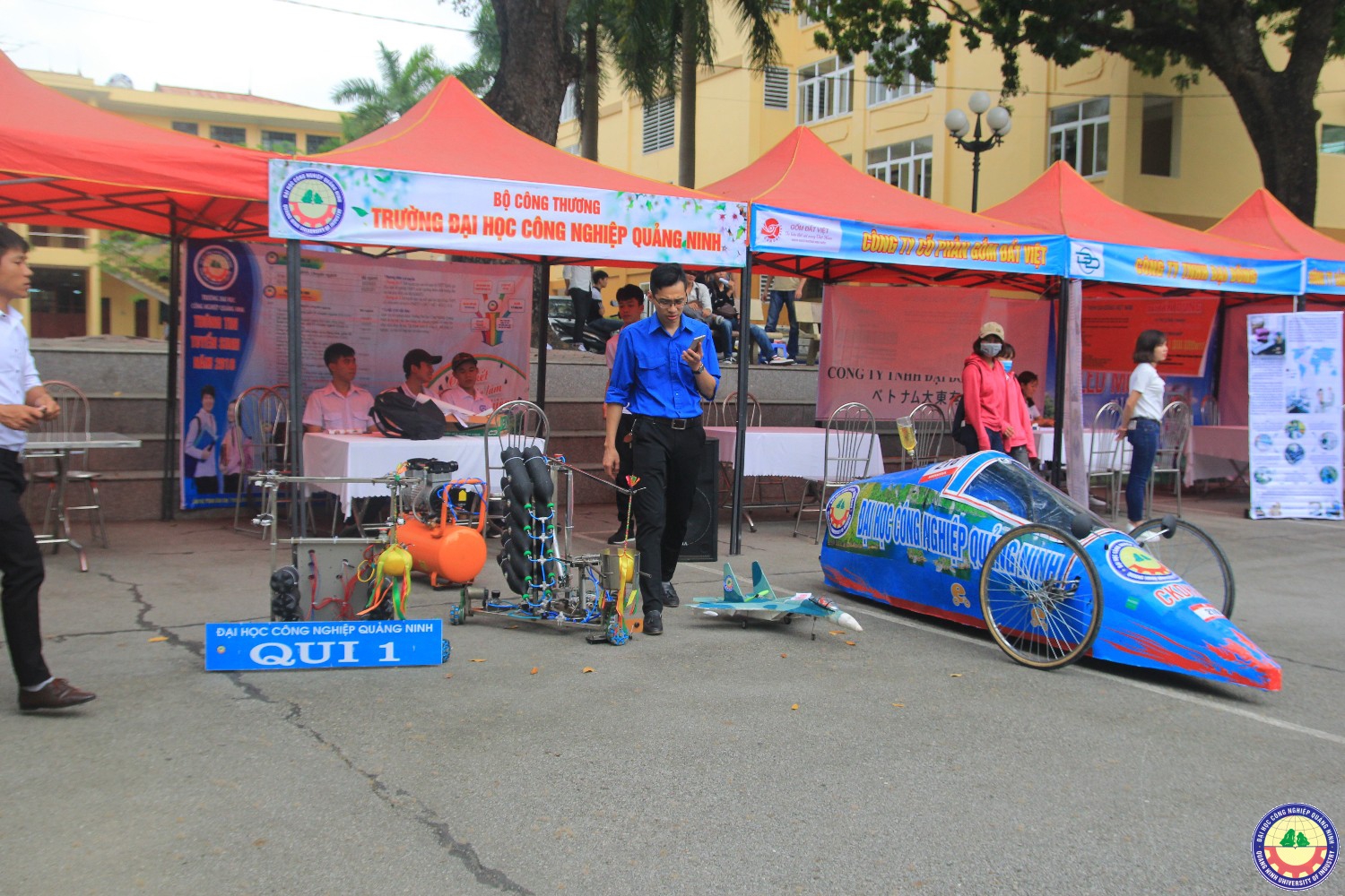 Sinh viên trường tham gia ngày Hội Khởi nghiệp, lập nghiệp 2018