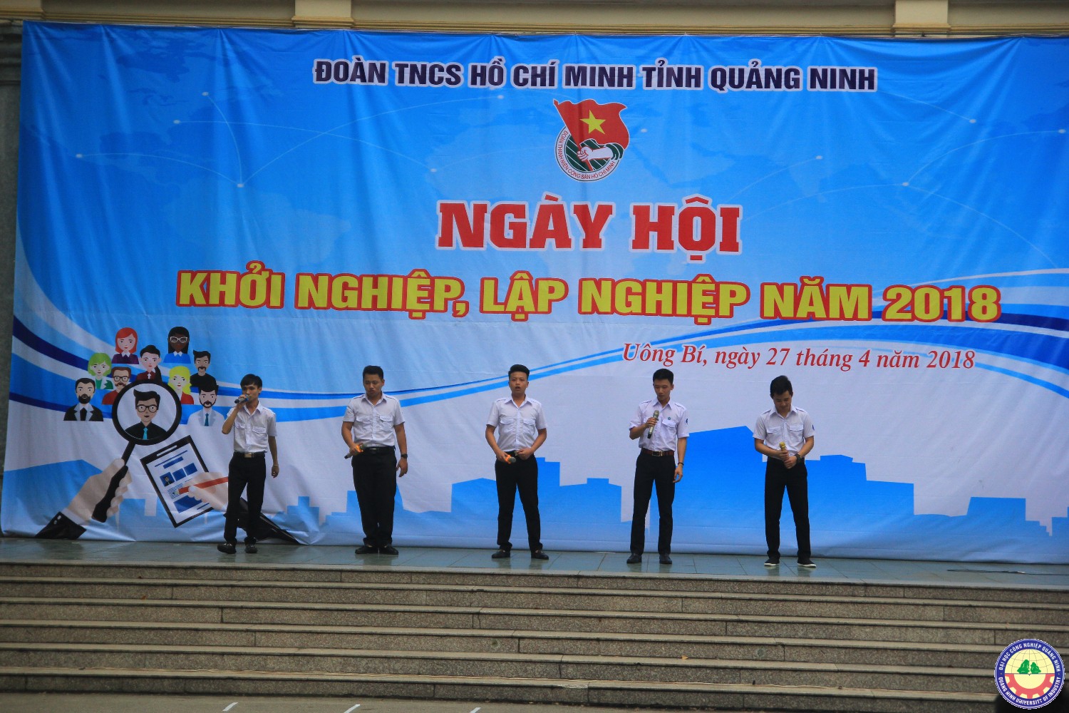 Sinh viên trường tham gia ngày Hội Khởi nghiệp, lập nghiệp 2018