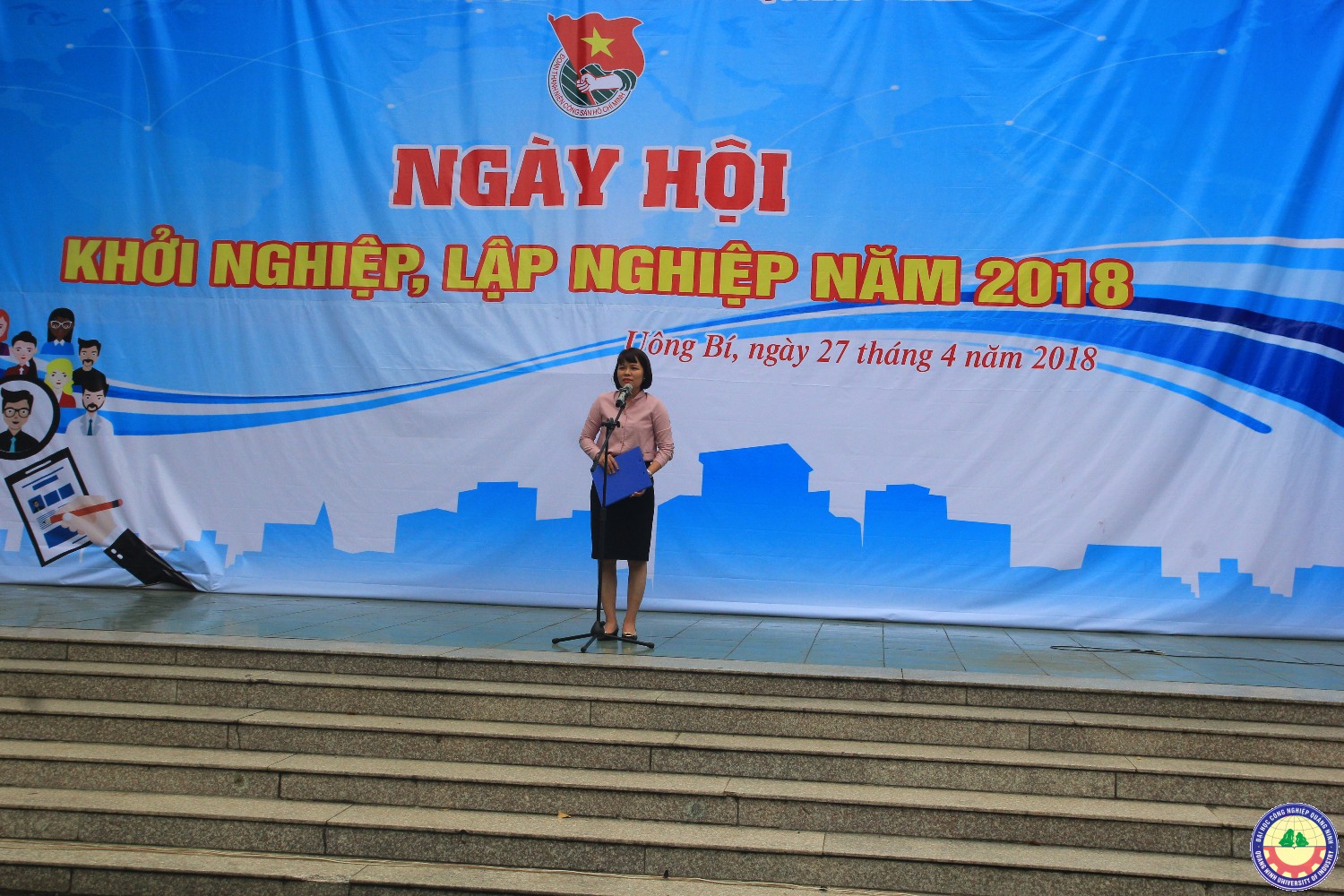 Sinh viên trường tham gia ngày Hội Khởi nghiệp, lập nghiệp 2018