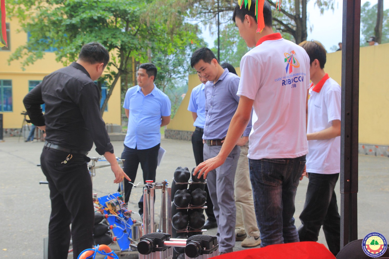 Sinh viên trường tham gia ngày Hội Khởi nghiệp, lập nghiệp 2018