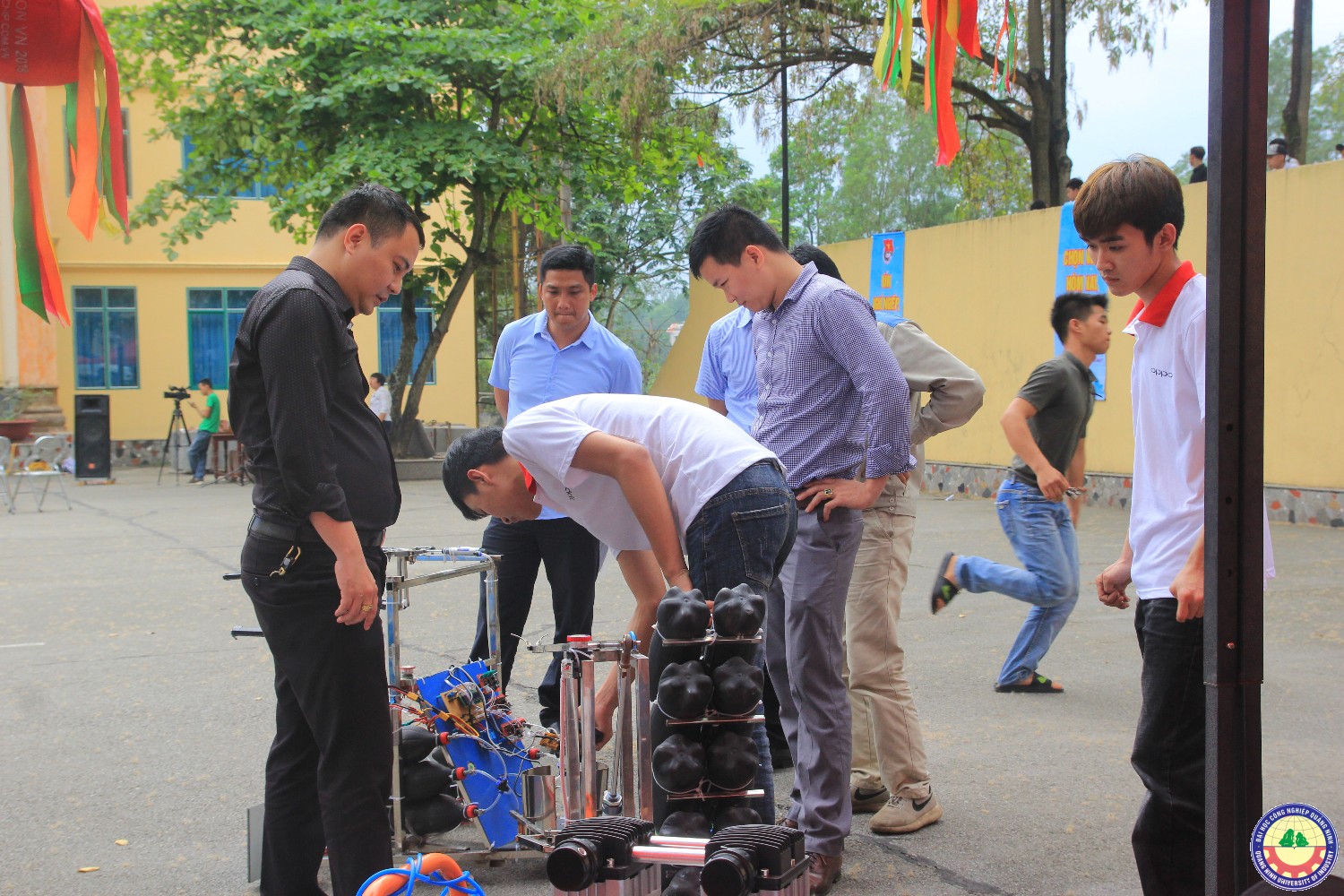 Sinh viên trường tham gia ngày Hội Khởi nghiệp, lập nghiệp 2018