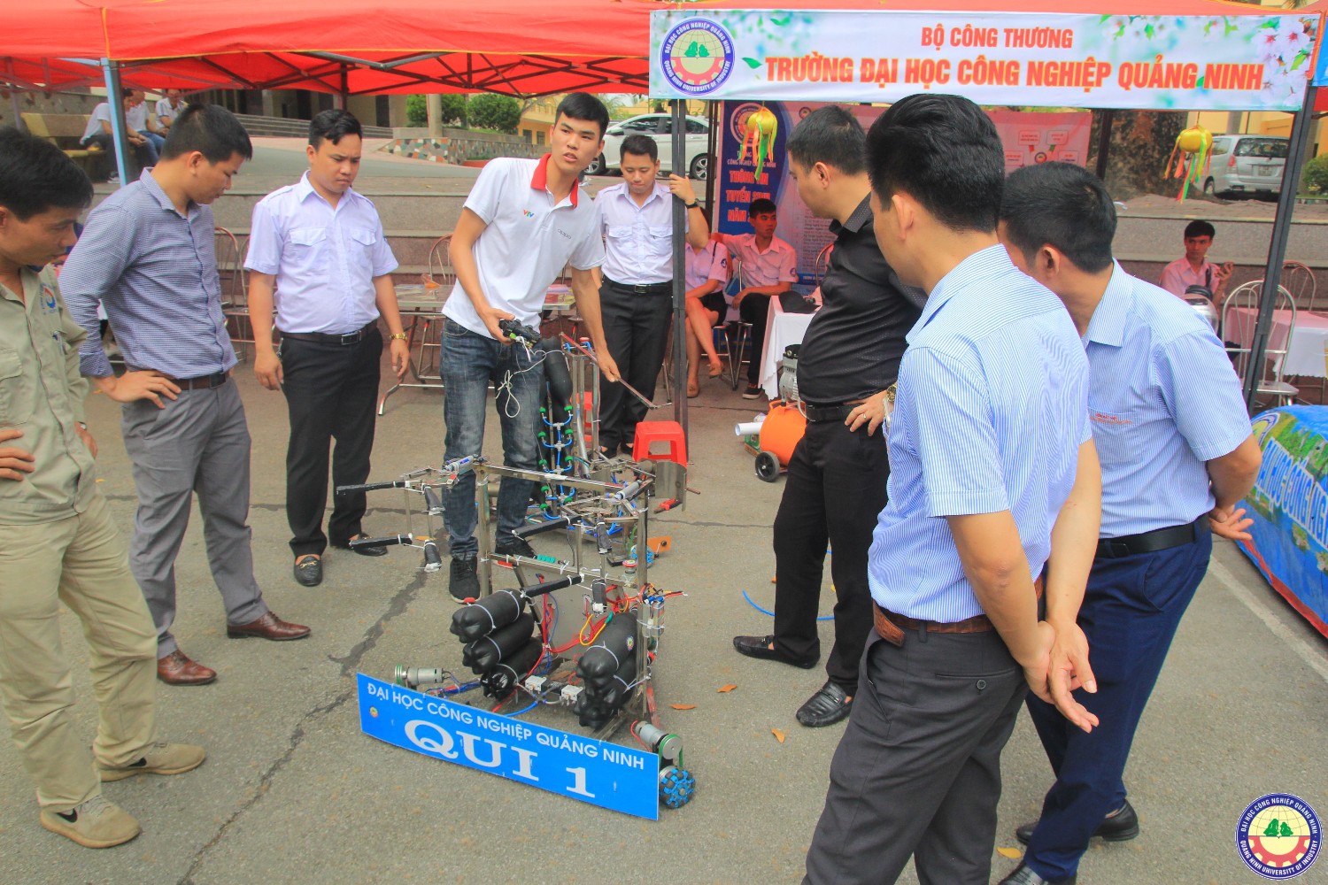 Sinh viên trường tham gia ngày Hội Khởi nghiệp, lập nghiệp 2018