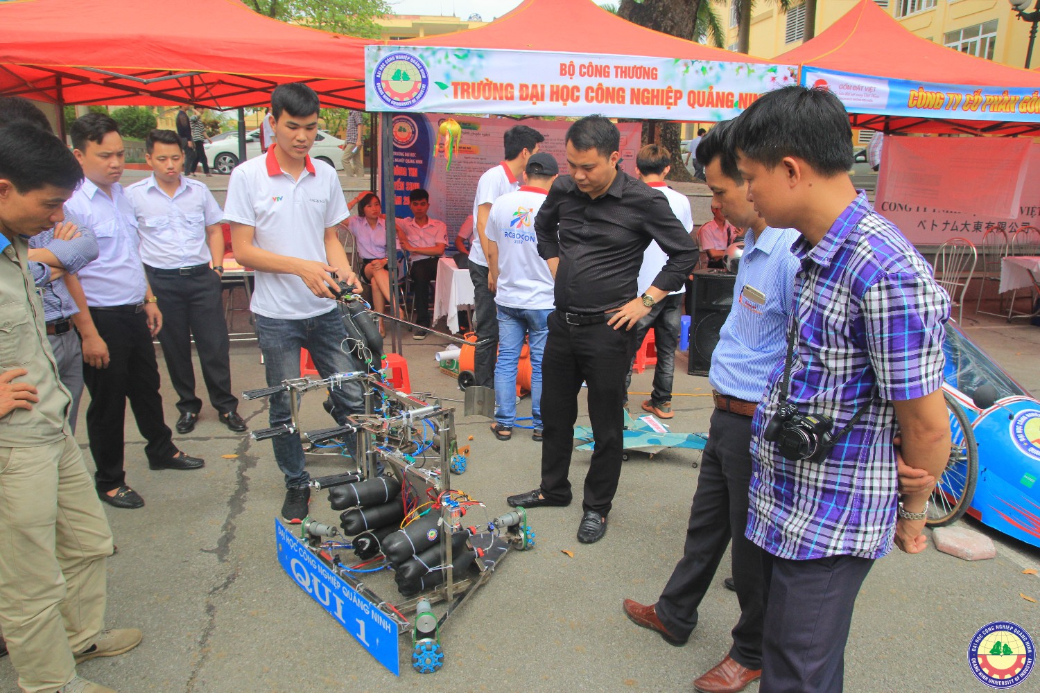 Sinh viên trường tham gia ngày Hội Khởi nghiệp, lập nghiệp 2018