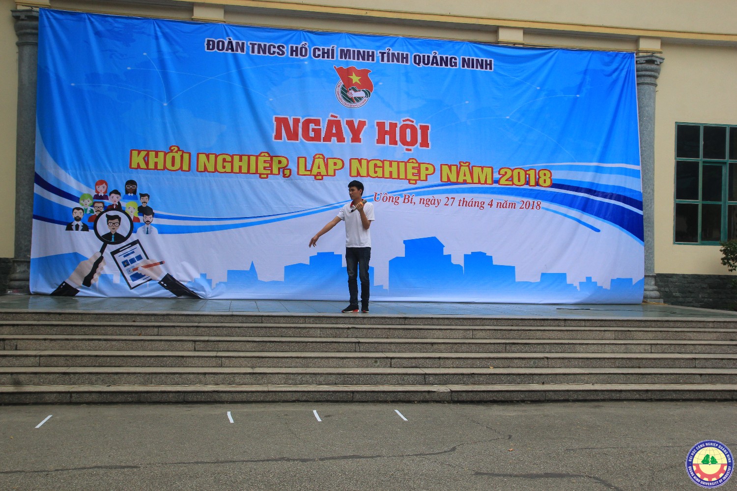 Sinh viên trường tham gia ngày Hội Khởi nghiệp, lập nghiệp 2018