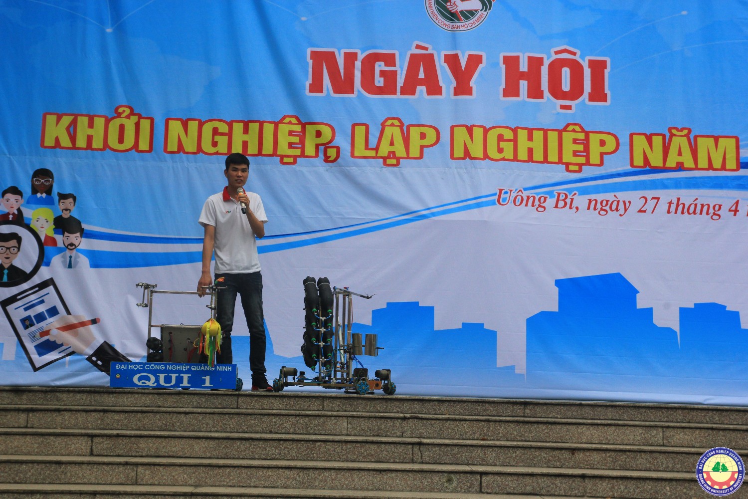 Sinh viên trường tham gia ngày Hội Khởi nghiệp, lập nghiệp 2018