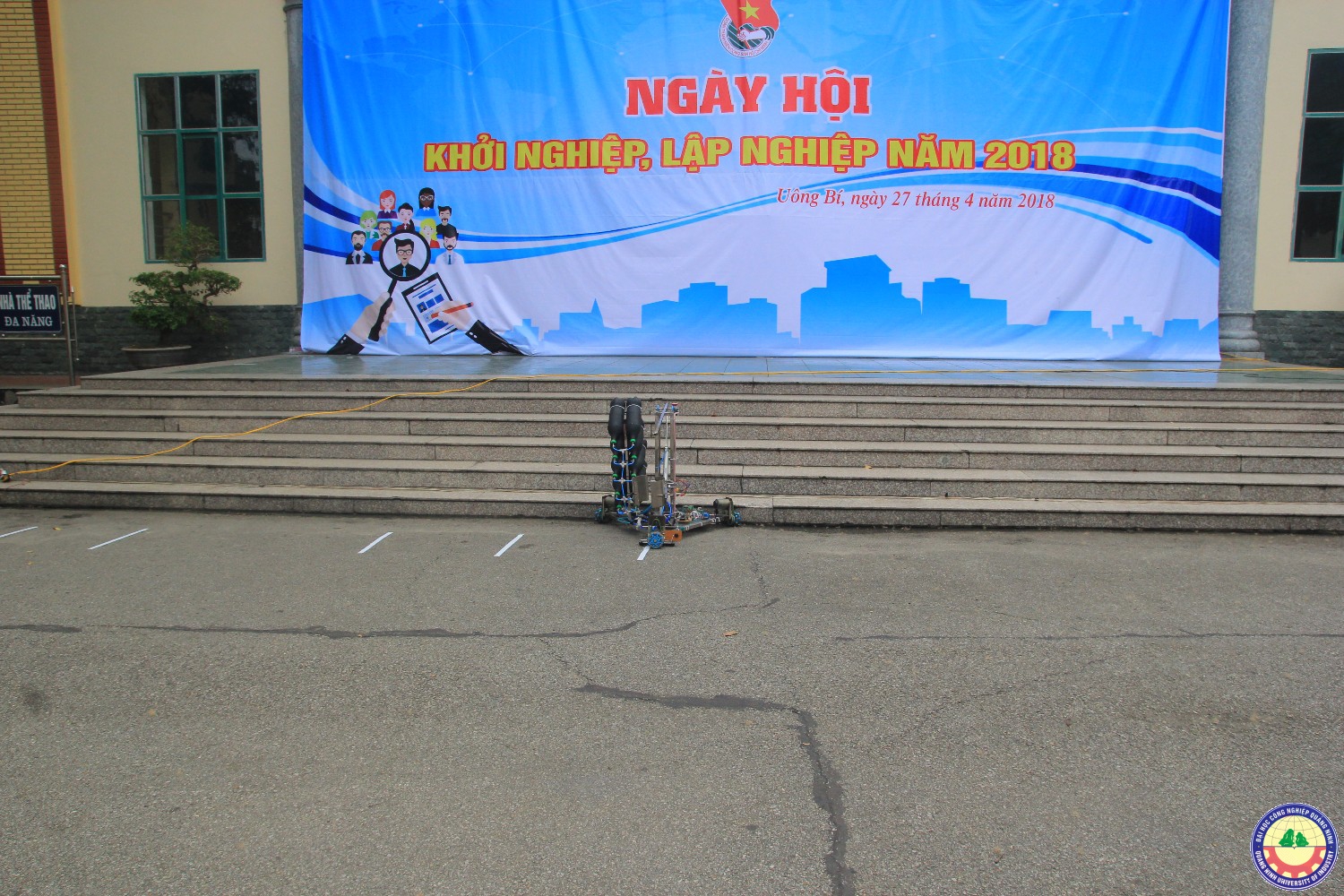 Sinh viên trường tham gia ngày Hội Khởi nghiệp, lập nghiệp 2018