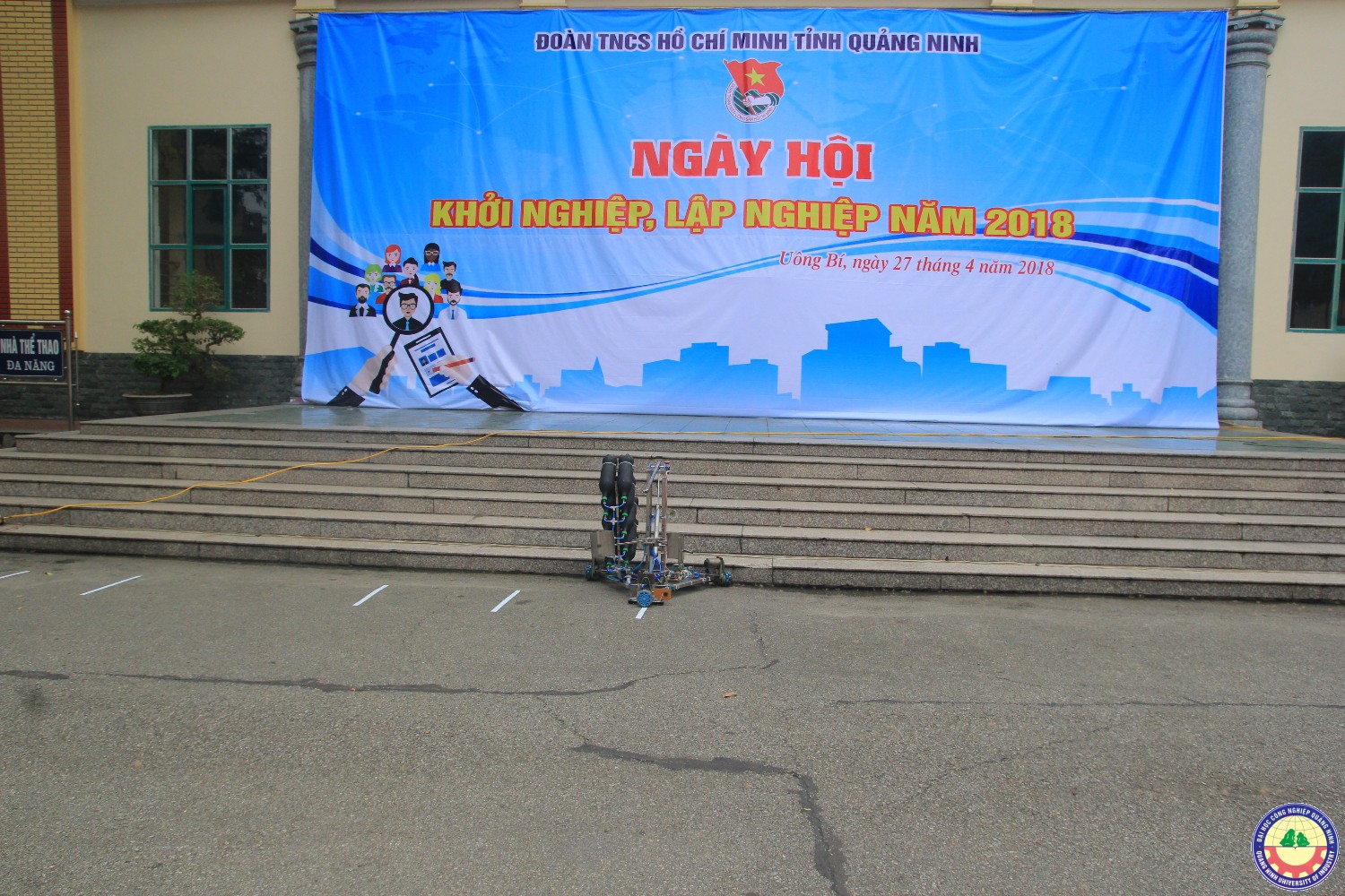 Sinh viên trường tham gia ngày Hội Khởi nghiệp, lập nghiệp 2018