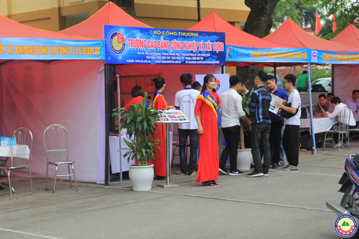 Sinh viên trường tham gia ngày Hội Khởi nghiệp, lập nghiệp 2018