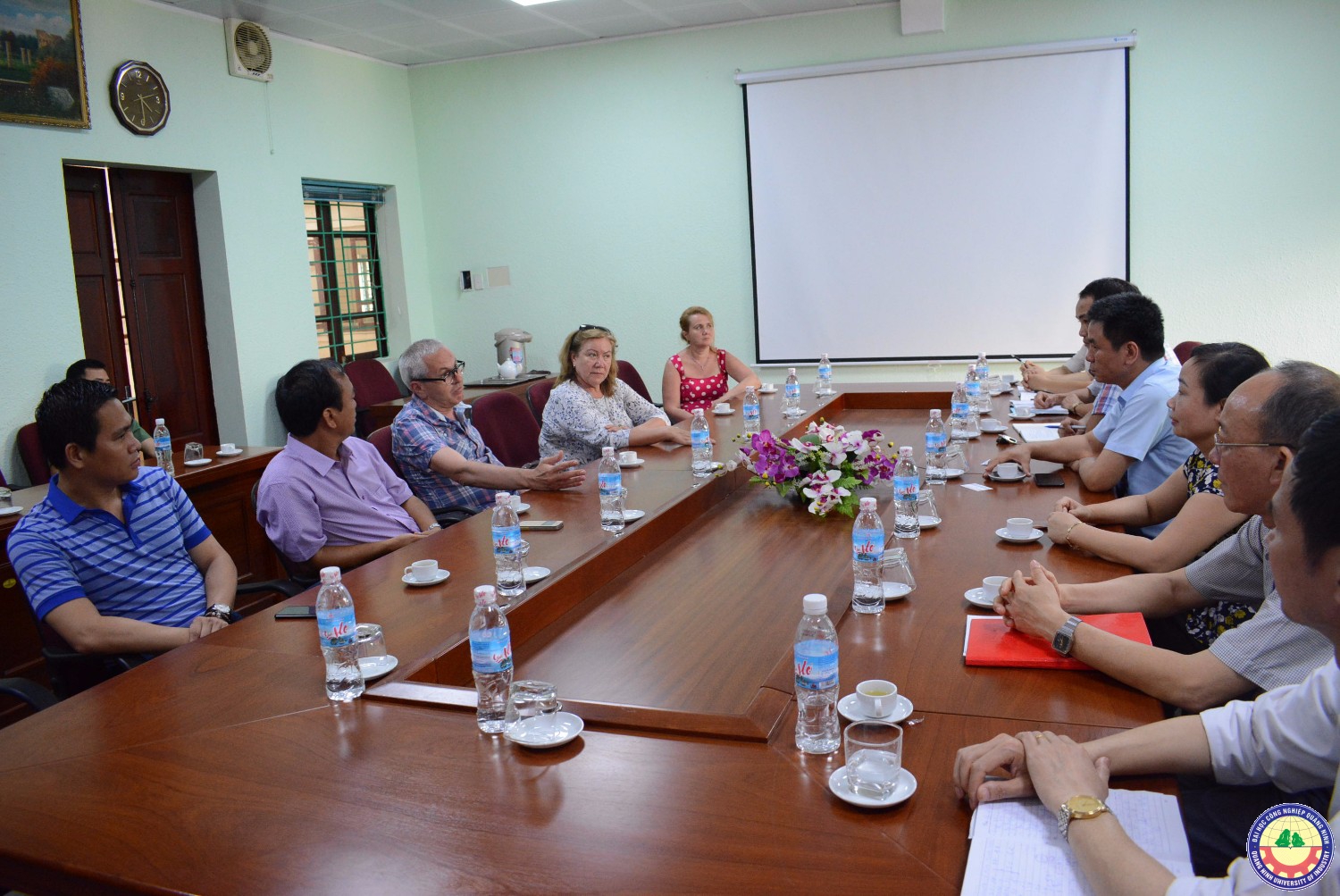 Trường Đại học Công nghiệp Quảng Ninh làm việc với đoàn đại biểu nước Nga