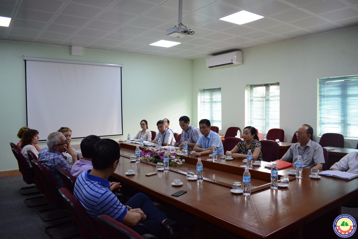 Trường Đại học Công nghiệp Quảng Ninh làm việc với đoàn đại biểu nước Nga