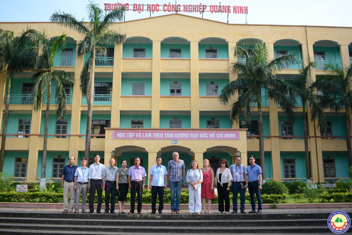 Trường Đại học Công nghiệp Quảng Ninh làm việc với đoàn đại biểu nước Nga