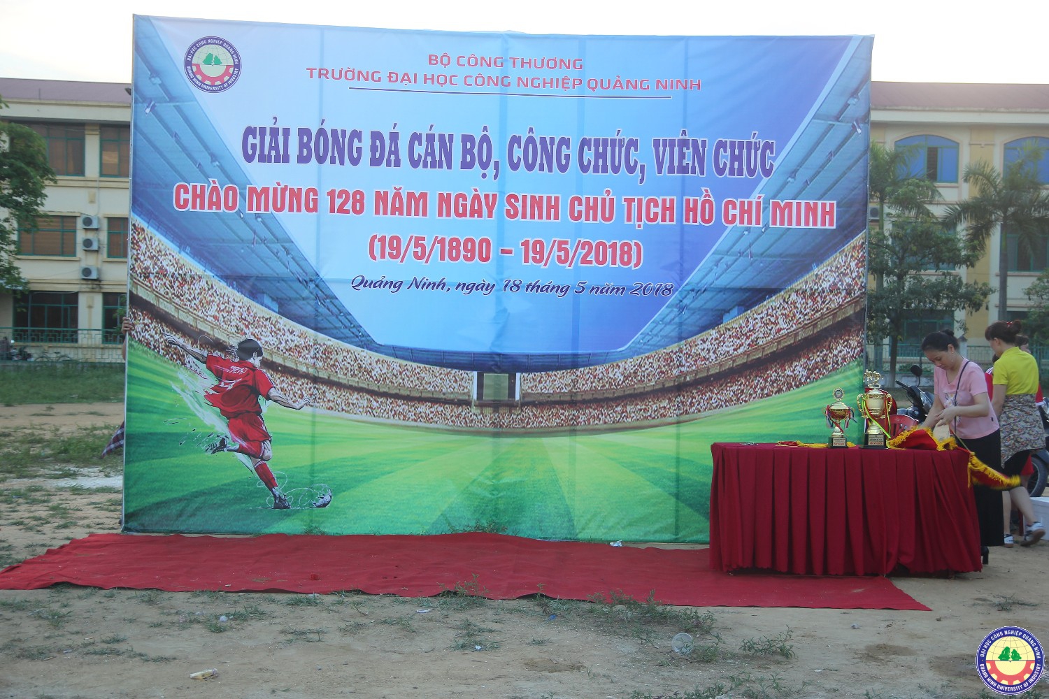 Chung kết giải bóng đá cán bộ CCVC trường chào mừng sinh nhật Bác 19/5
