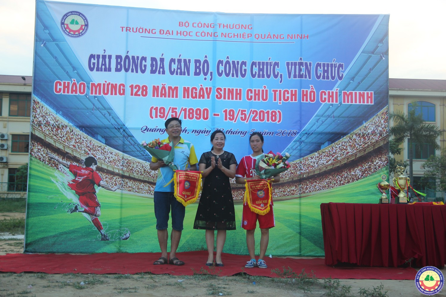 Chung kết giải bóng đá cán bộ CCVC trường chào mừng sinh nhật Bác 19/5
