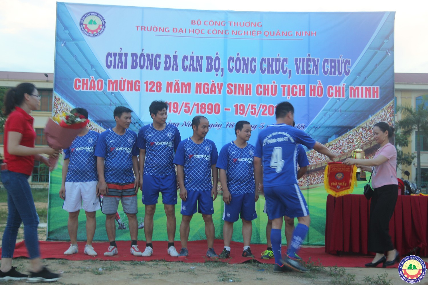 Chung kết giải bóng đá cán bộ CCVC trường chào mừng sinh nhật Bác 19/5