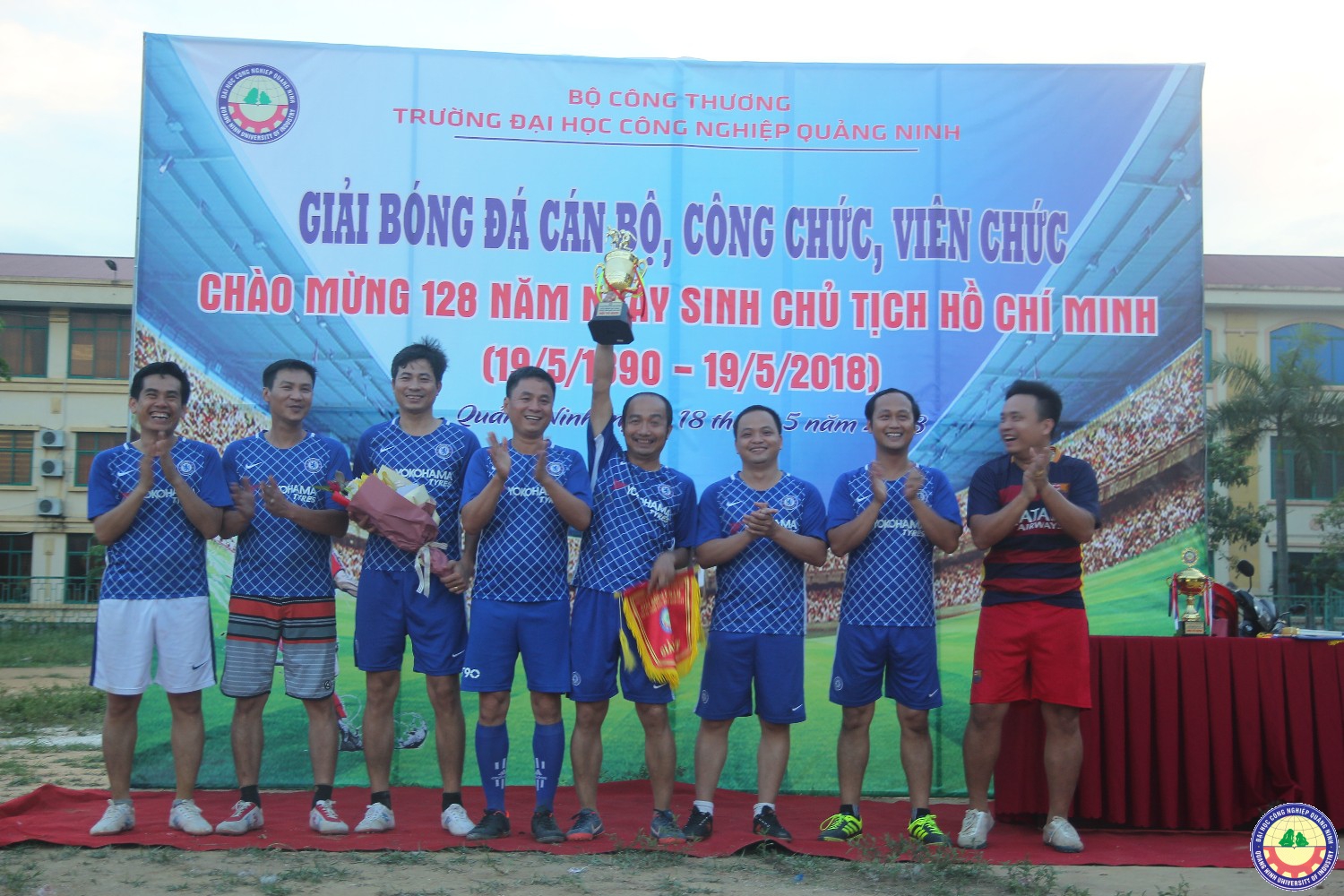 Chung kết giải bóng đá cán bộ CCVC trường chào mừng sinh nhật Bác 19/5