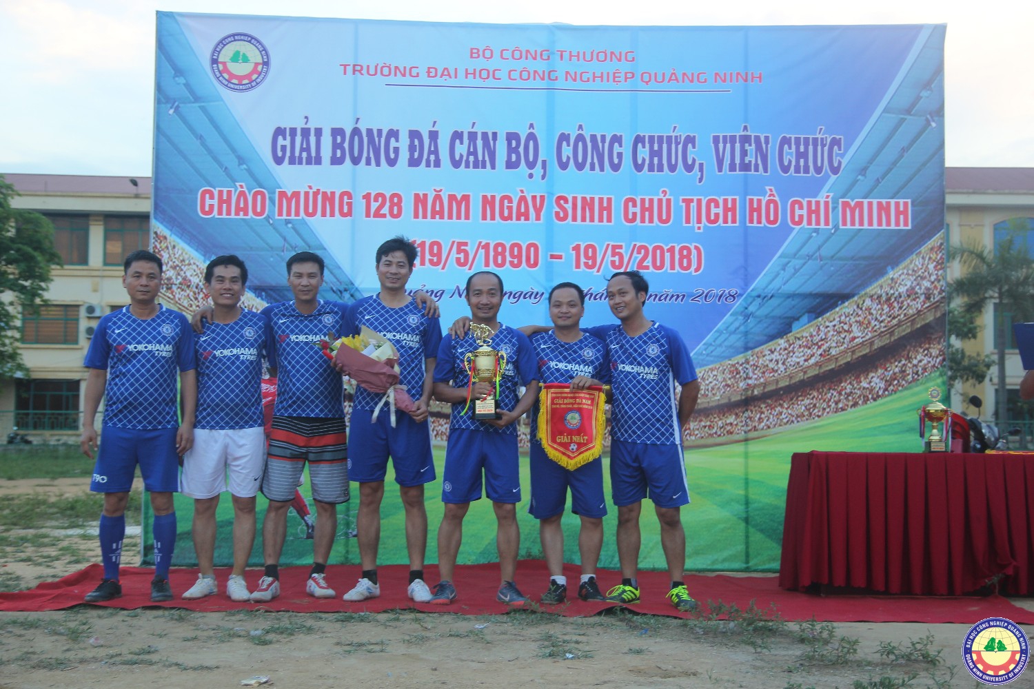 Chung kết giải bóng đá cán bộ CCVC trường chào mừng sinh nhật Bác 19/5