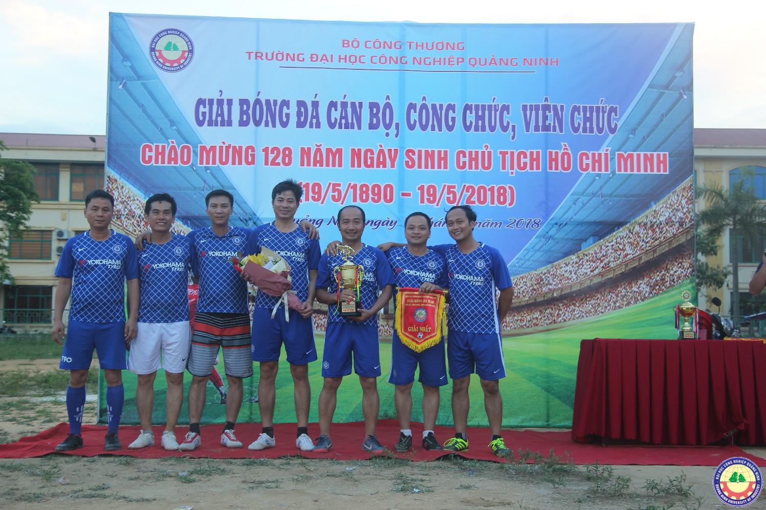 Chung kết giải bóng đá cán bộ CCVC trường chào mừng sinh nhật Bác 19/5