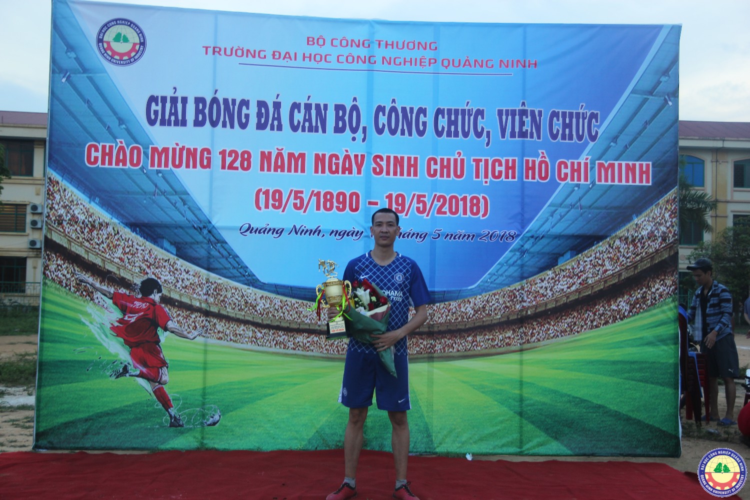 Chung kết giải bóng đá cán bộ CCVC trường chào mừng sinh nhật Bác 19/5