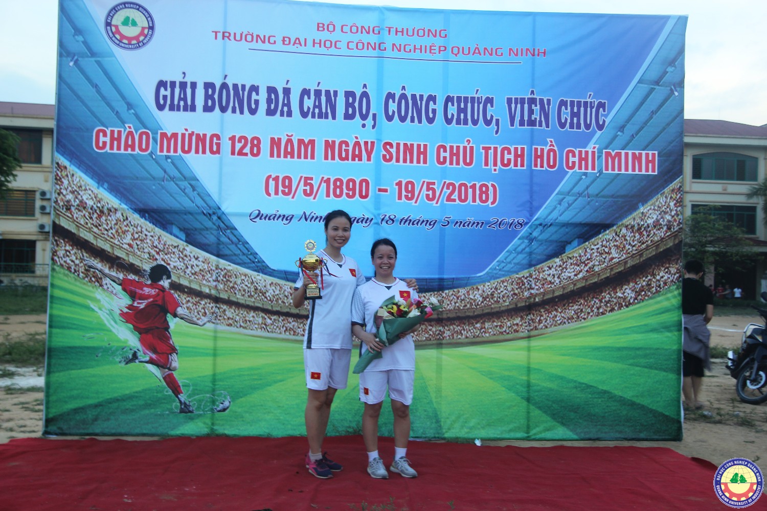 Chung kết giải bóng đá cán bộ CCVC trường chào mừng sinh nhật Bác 19/5