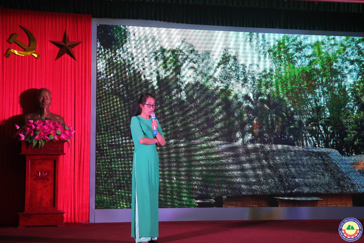 Hội thi kể chuyện về tấm gương đạo đức Hồ Chí Minh