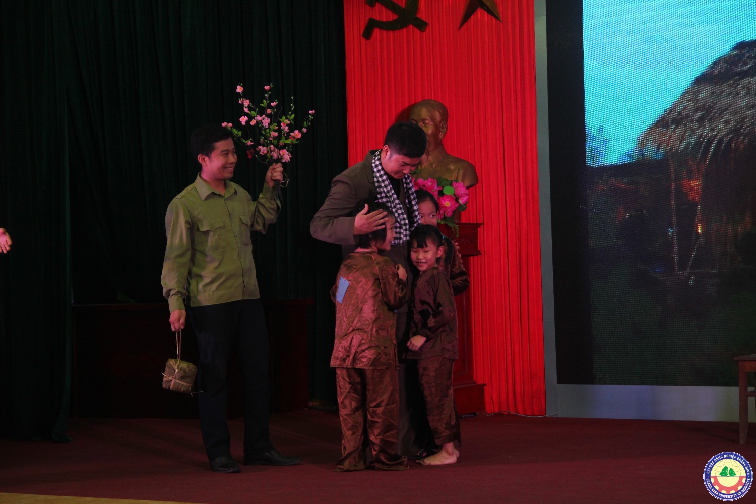 Hội thi kể chuyện về tấm gương đạo đức Hồ Chí Minh