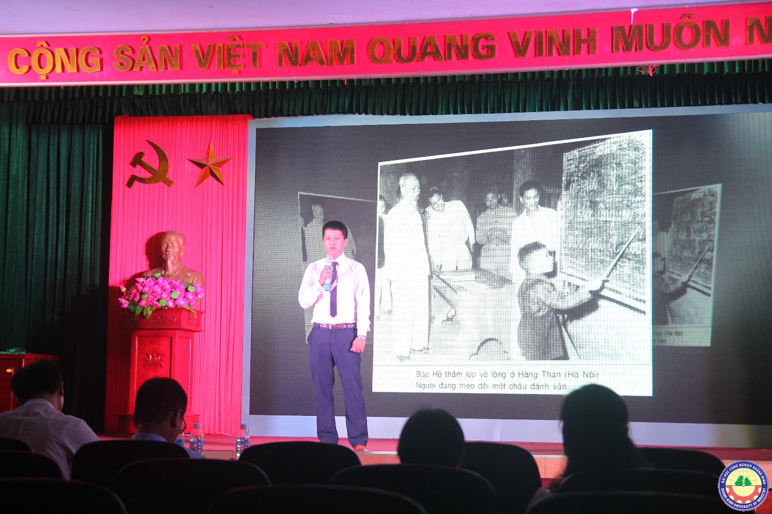 Hội thi kể chuyện về tấm gương đạo đức Hồ Chí Minh