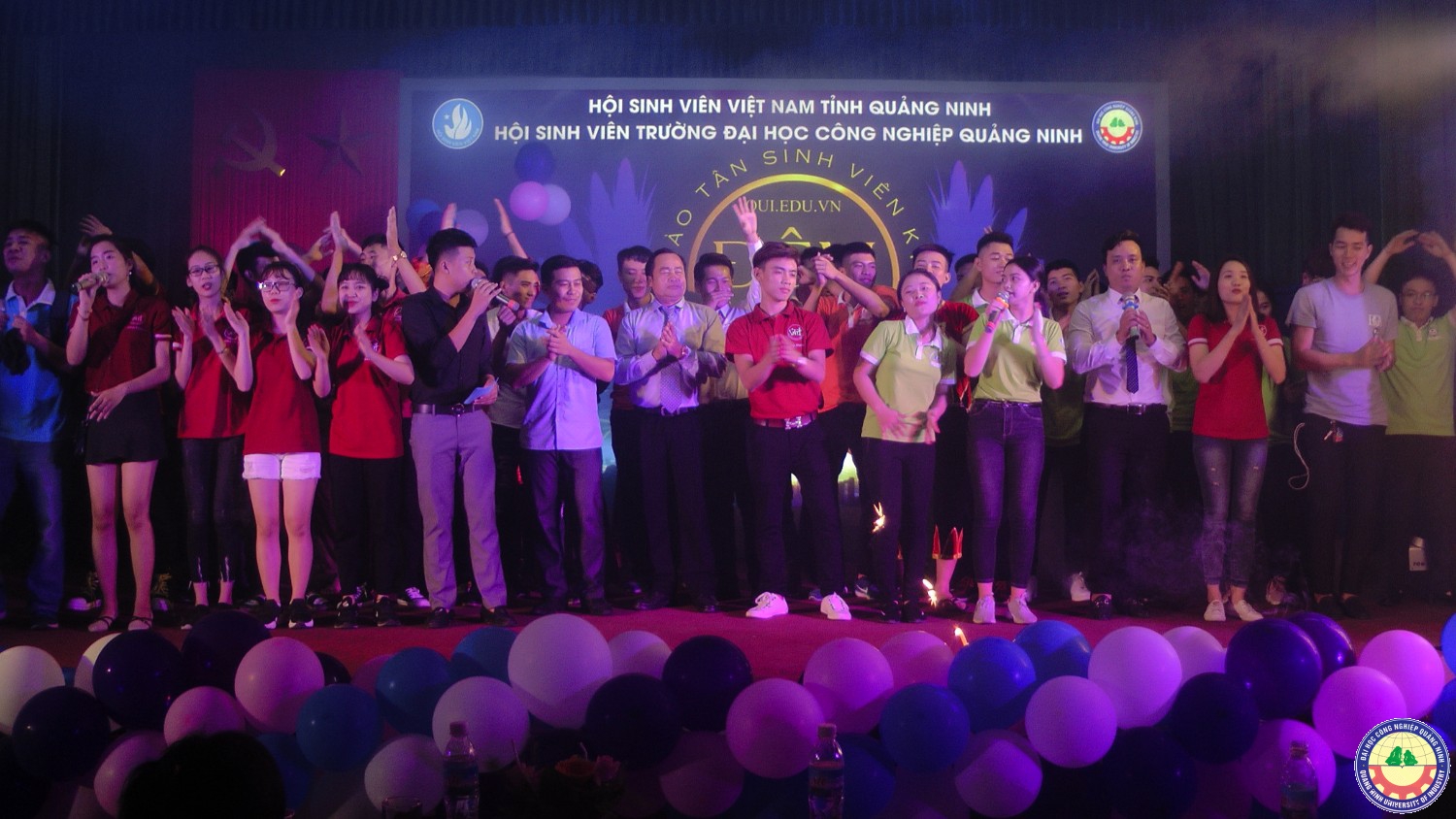 Đêm nhạc chào tân sinh viên K11