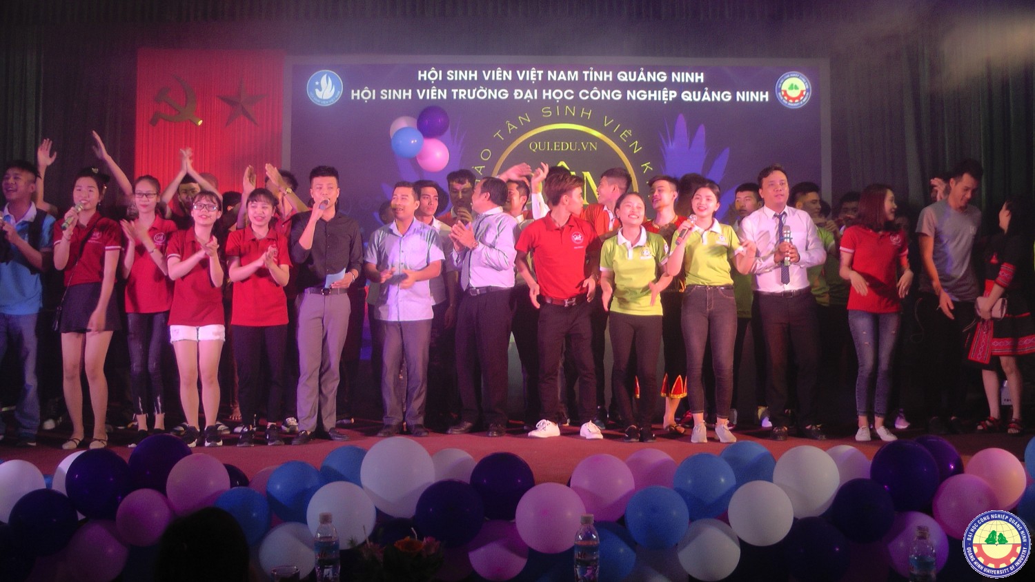 Đêm nhạc hội chào tân sinh viên K11