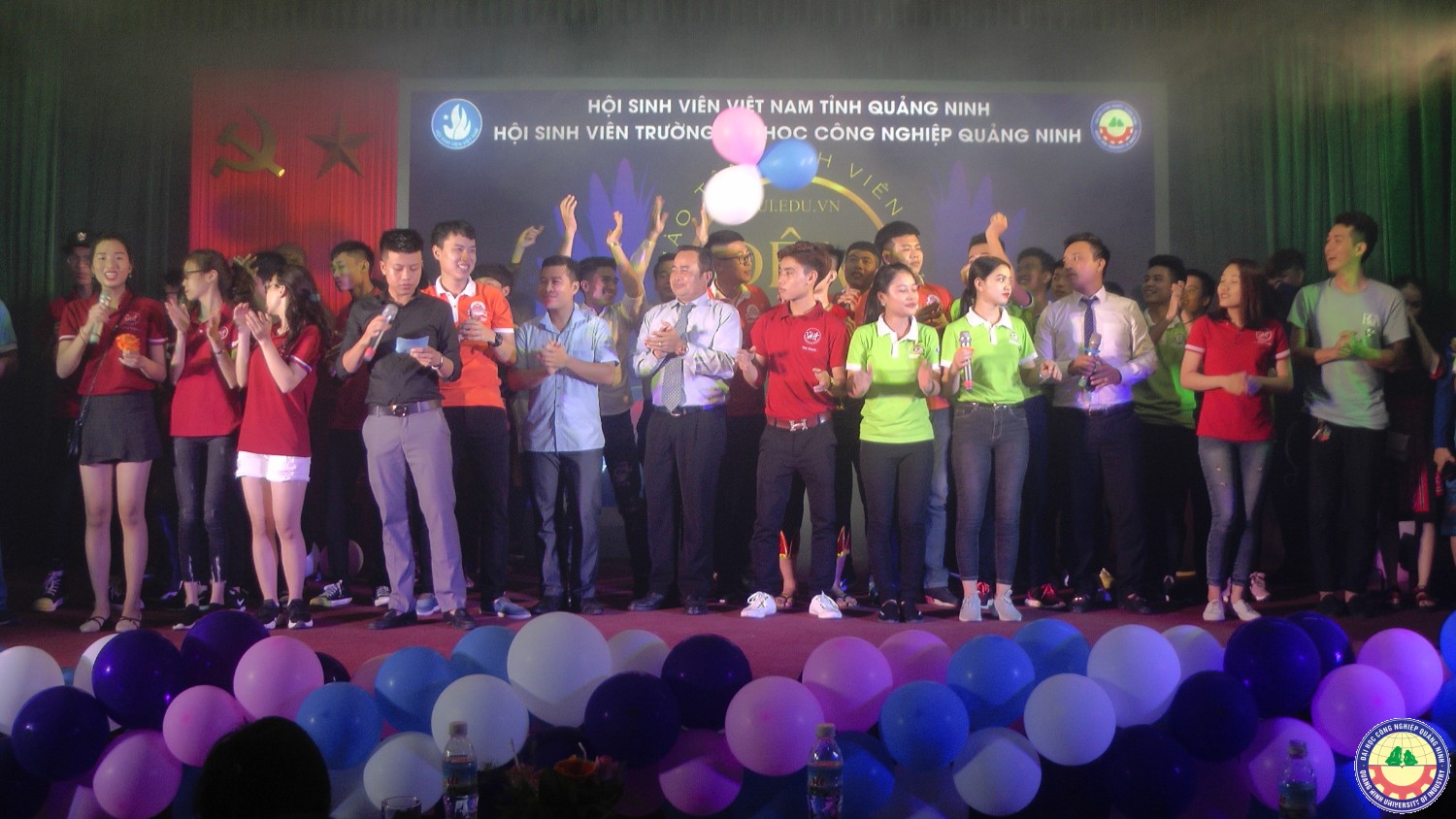 Đêm nhạc hội chào tân sinh viên K11