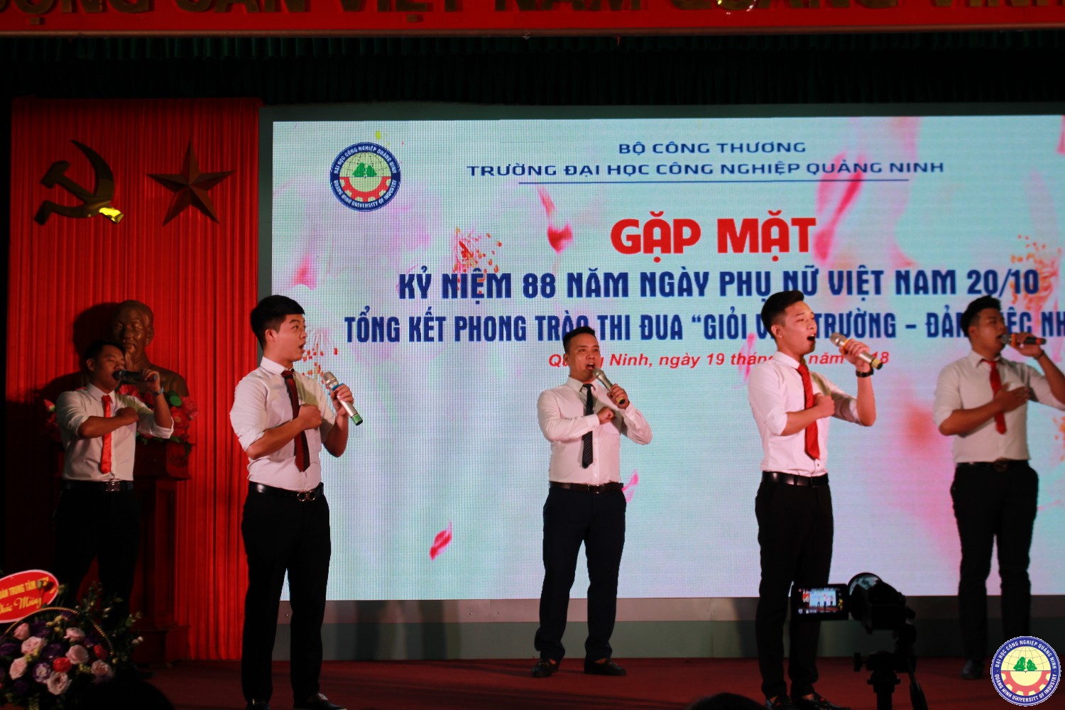 Gặp mặt kỉ niệm 88 nămngày phụ nữ VN 20/10