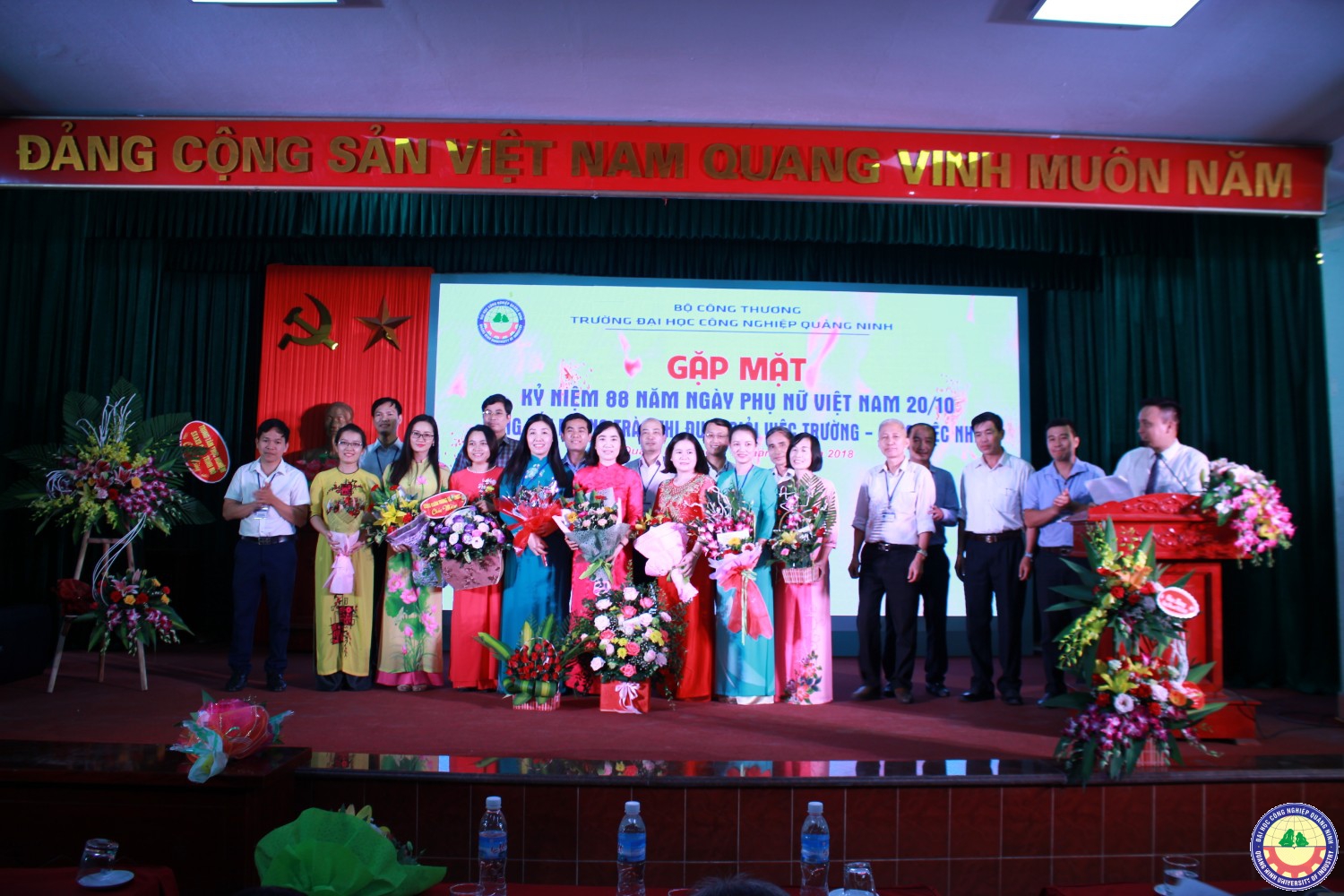 Gặp mặt kỉ niệm 88 nămngày phụ nữ VN 20/10