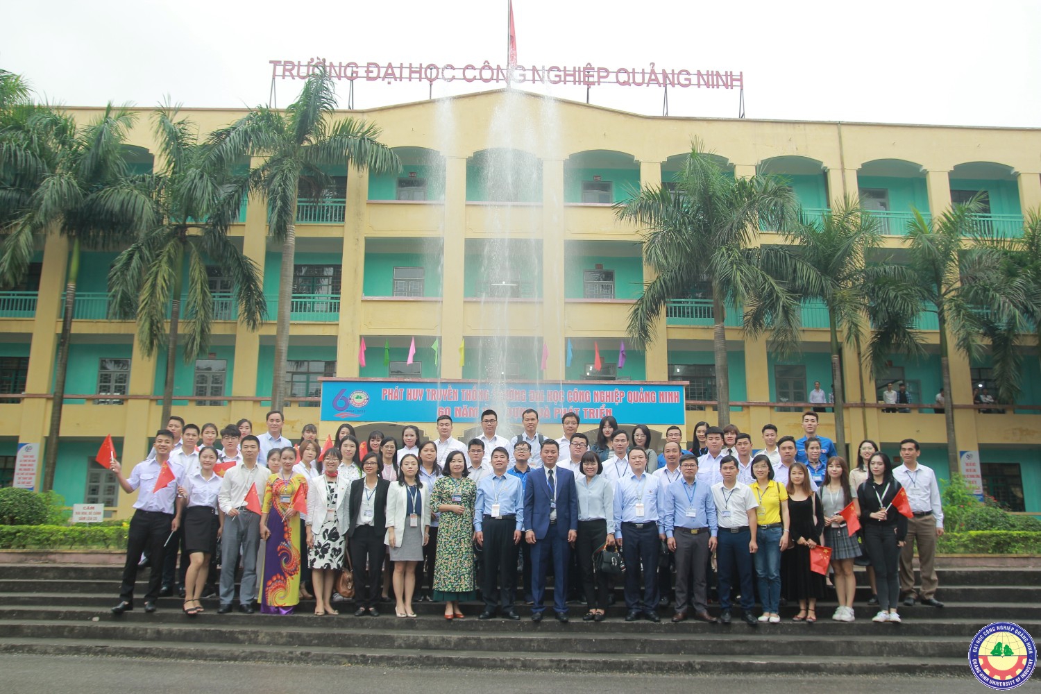 Giao lưu giữa thanh niên Quảng Tây (Trung Quốc) và trường ĐHCNQN