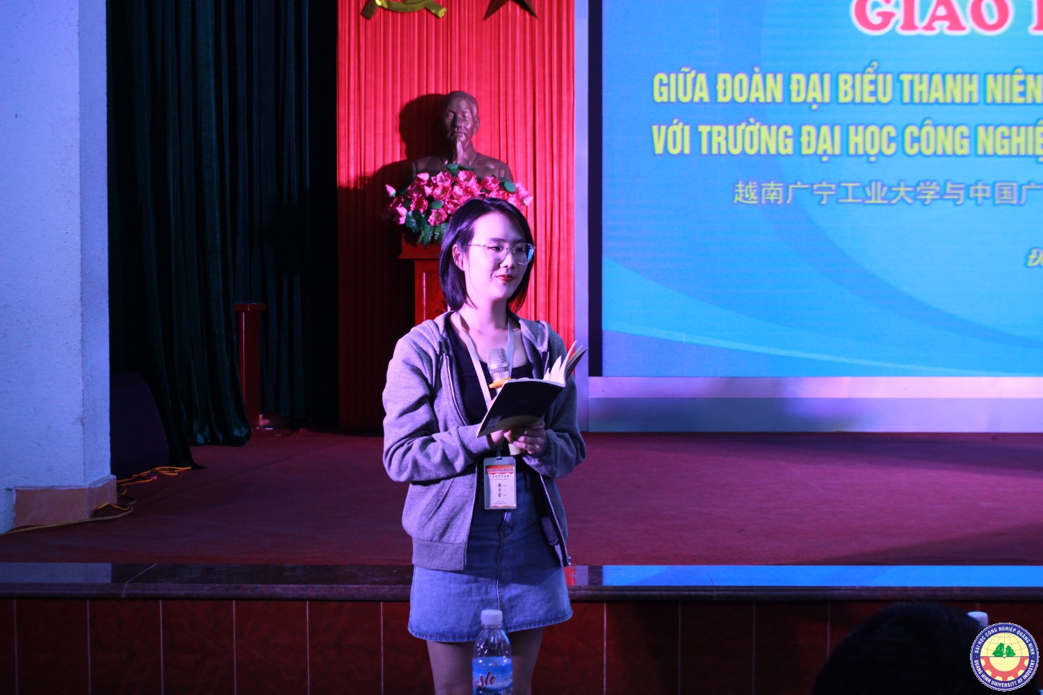 Giao lưu giữa thanh niên Quảng Tây (Trung Quốc) và trường ĐHCNQN