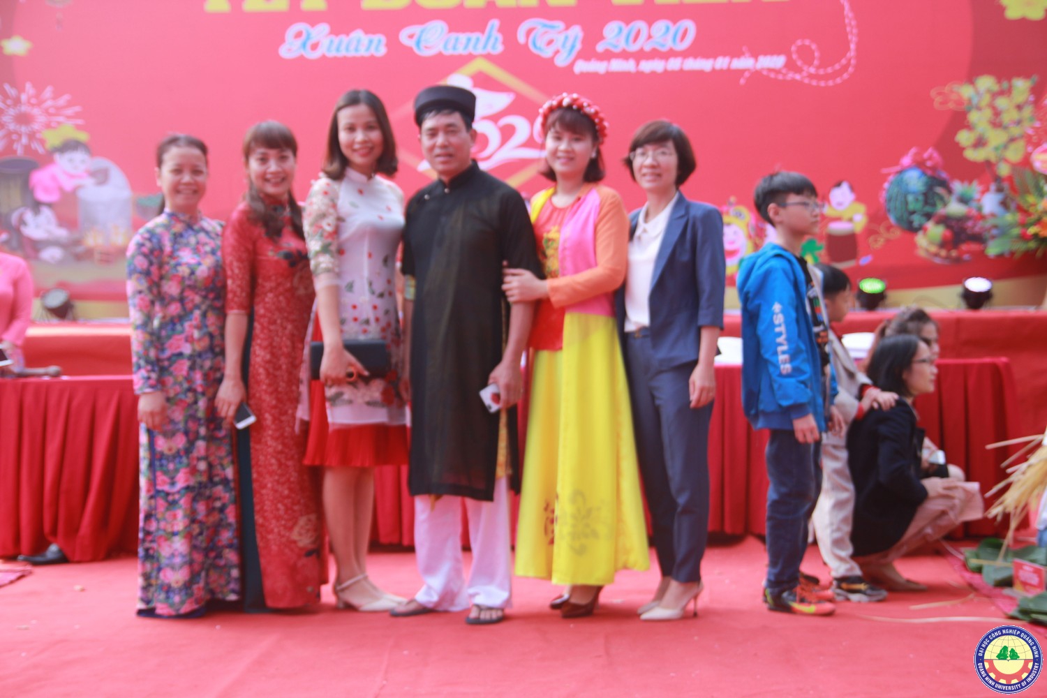 Tết đoàn viên 2020