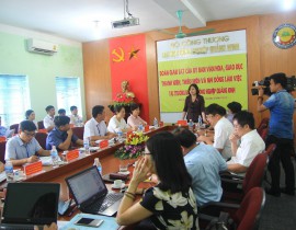 Đoàn giám sát của Uỷ ban Giáo dục TTN-NĐ về làm việc tại trường ĐHCNQN