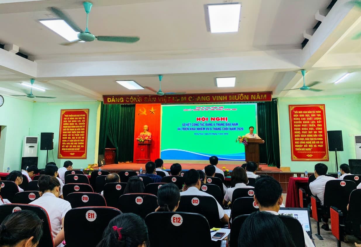 Đảng bộ Trường Đại học Công nghiệp Quảng Ninh tổ chức Hội nghị sơ kết công tác Đảng  6 tháng đầu năm, triển khai nhiệm vụ 6 tháng cuối năm 2020