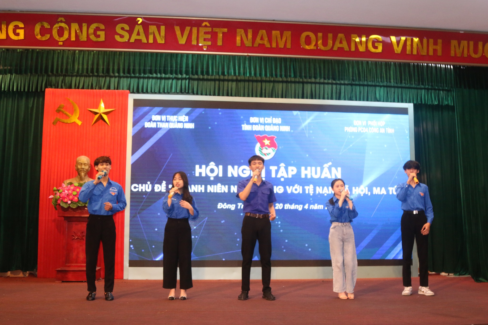 Trường Đại học Công nghiệp Quảng Ninh triển khai Kết luận số 132-KL/TW của Bộ Chính trị về tăng cường, nâng cao hiệu quả công tác phòng, chống và kiểm soát ma túy