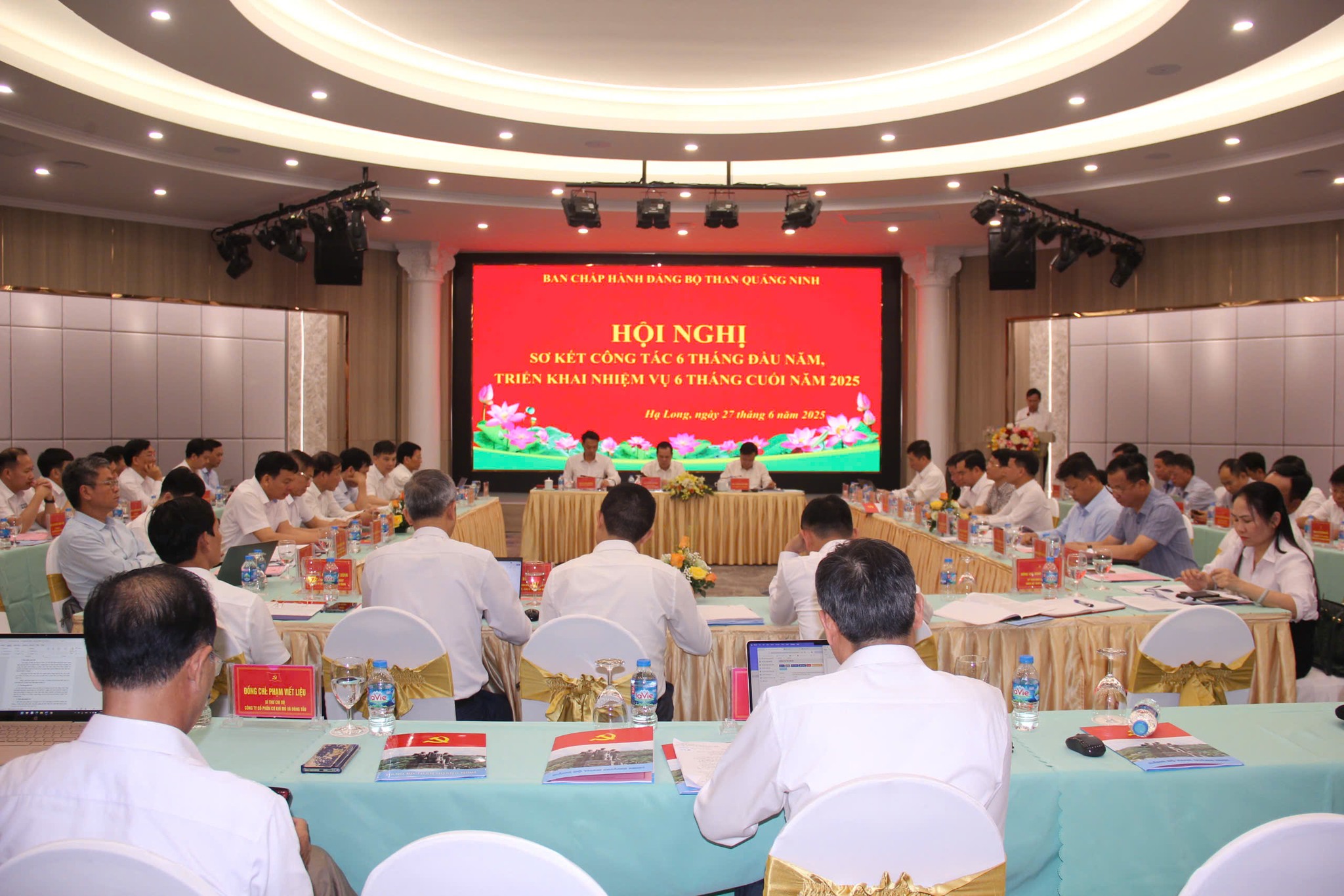 Đảng bộ Trường Đại học Công nghiệp Quảng Ninh tham dự Hội nghị Ban chấp hành Đảng bộ Than Quảng Ninh triển khai nhiệm vụ 6 tháng cuối năm 2025