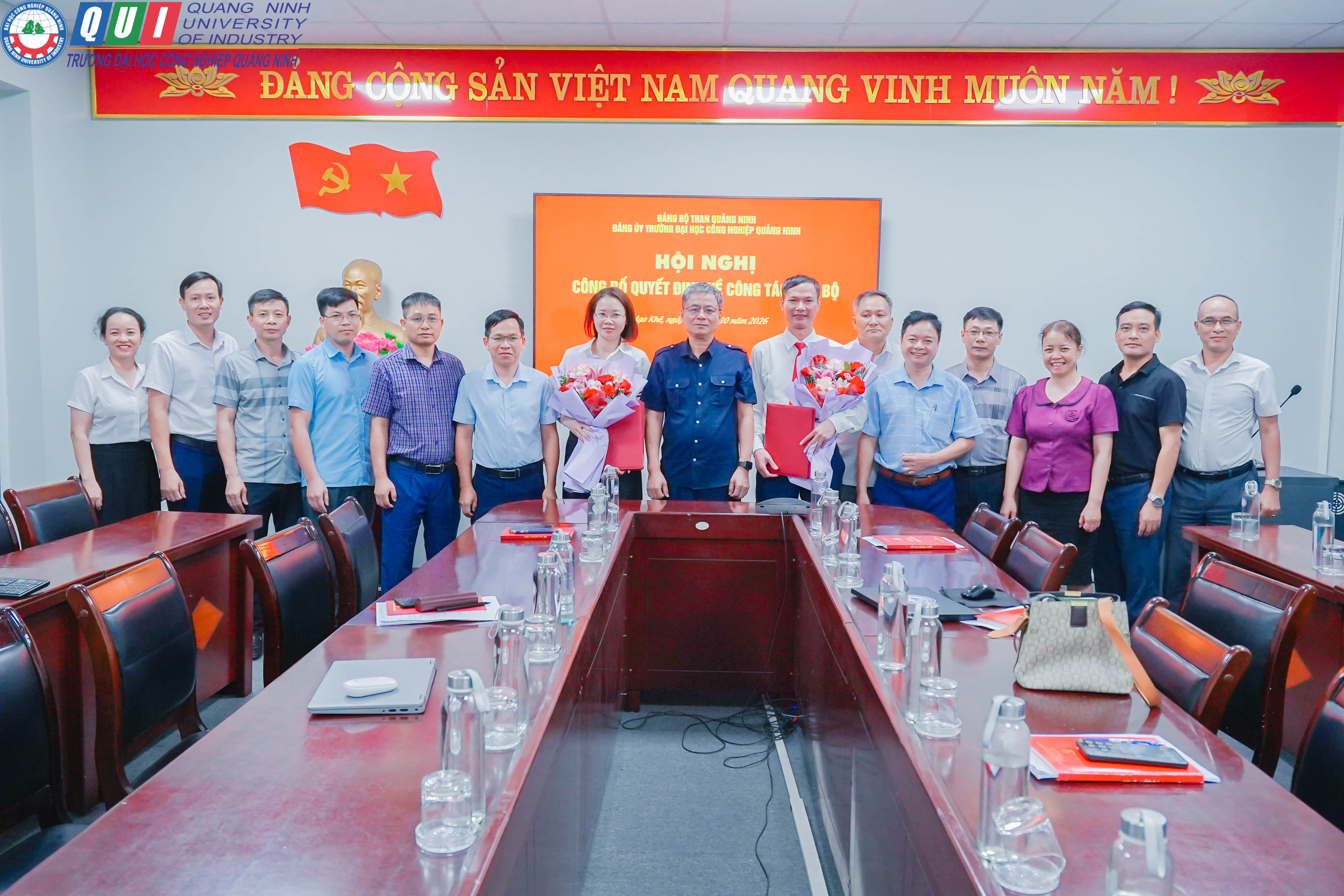 Đảng ủy Trường Đại học Công nghiệp Quảng Ninh tổ chức Hội nghị công bố quyết định về công tác cán bộ và bàn giao nhiệm vụ Ủy ban Kiểm tra Đảng ủy